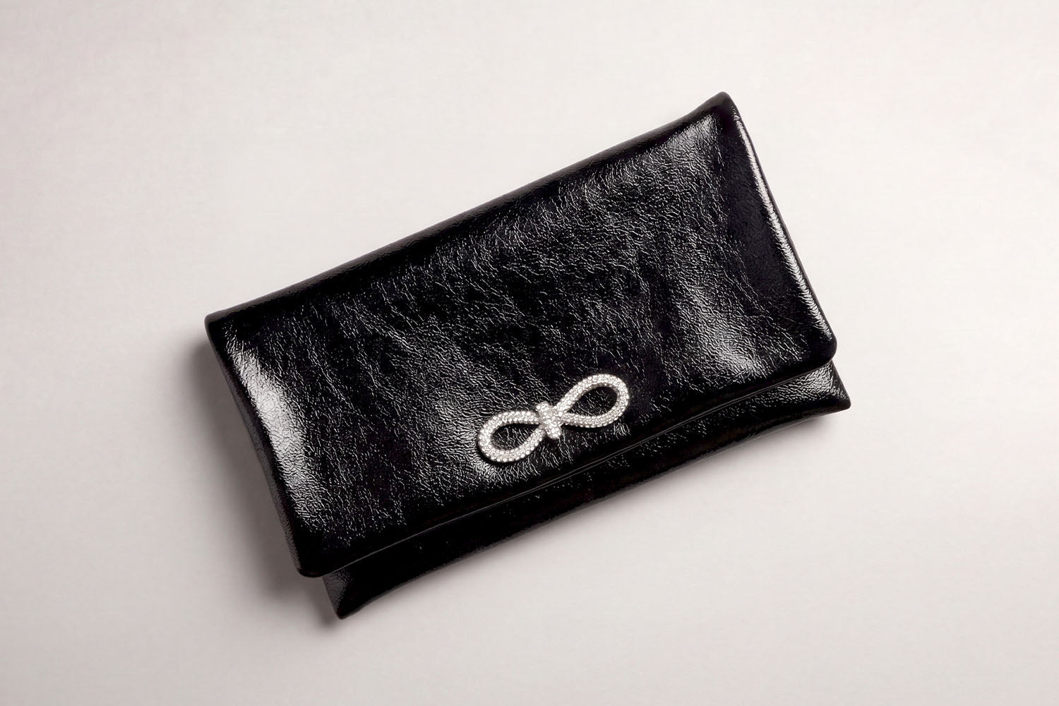 Clutches & Evening Bags