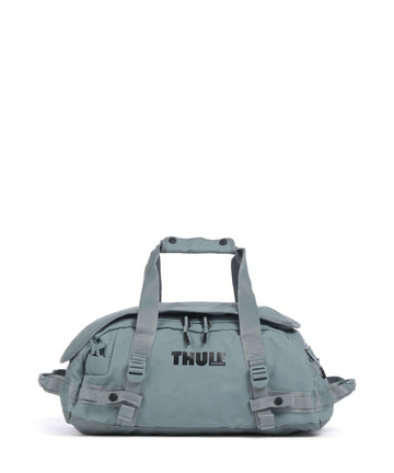 Thule Chasm 30 Weekend bag pond