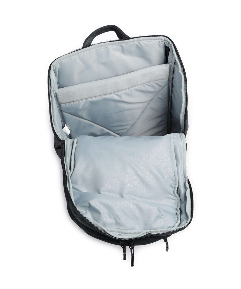 Thule Chasm 26 Backpack darkest blue