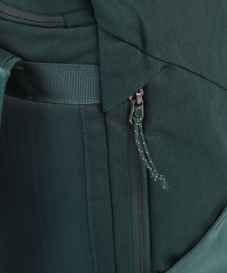 Patagonia Fieldsmith Hiking backpack cascade green