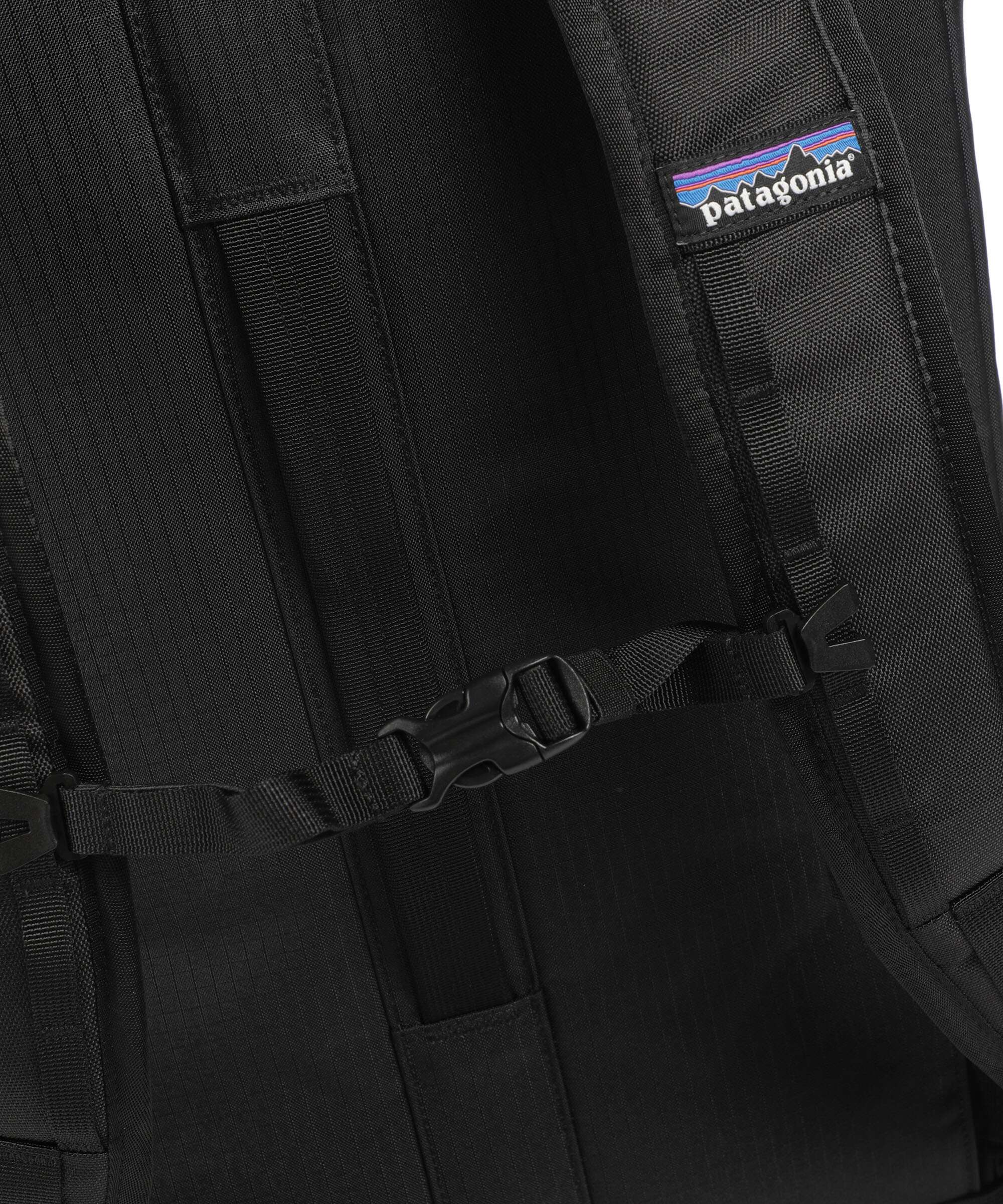 Patagonia Black Hole MLC Travel backpack black w/black