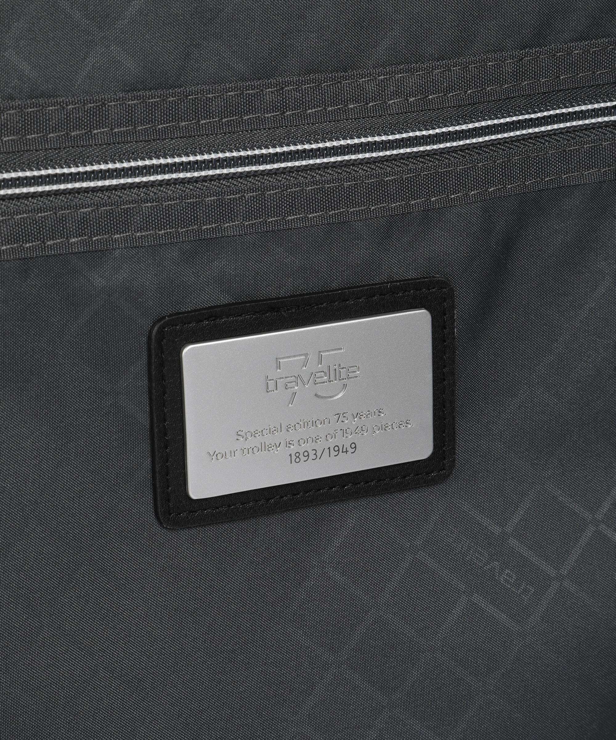 Travelite Next Spinner (4 wheels) silber/grün