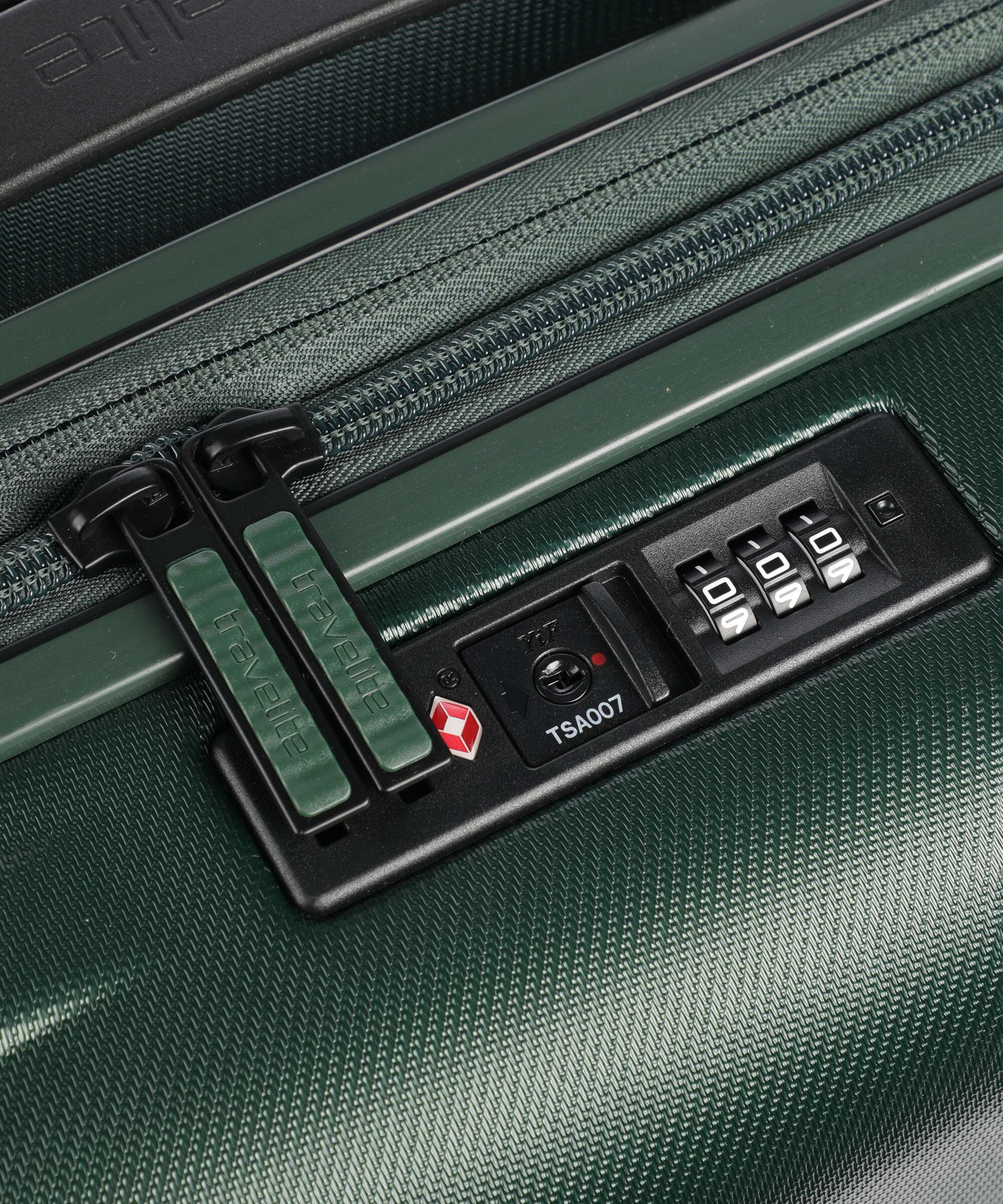 Travelite Dynamiic Spinner (4 wheels) grün