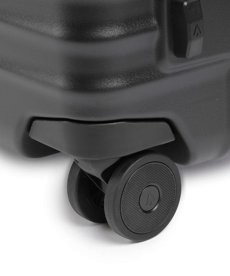 Titan Overseas Spinner (4 wheels) nightshade black