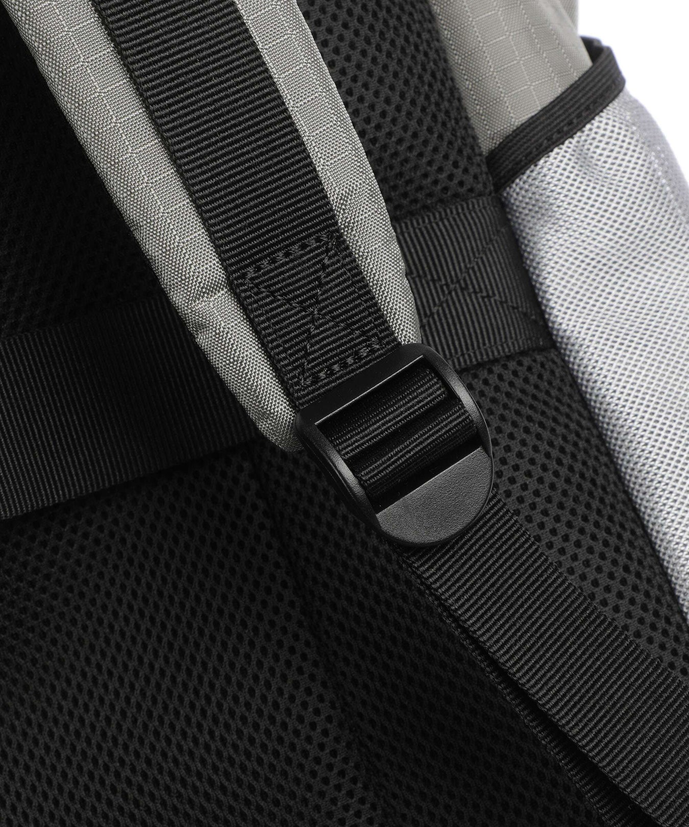 Strellson Homerton Sebastian Rolltop backpack offwhite