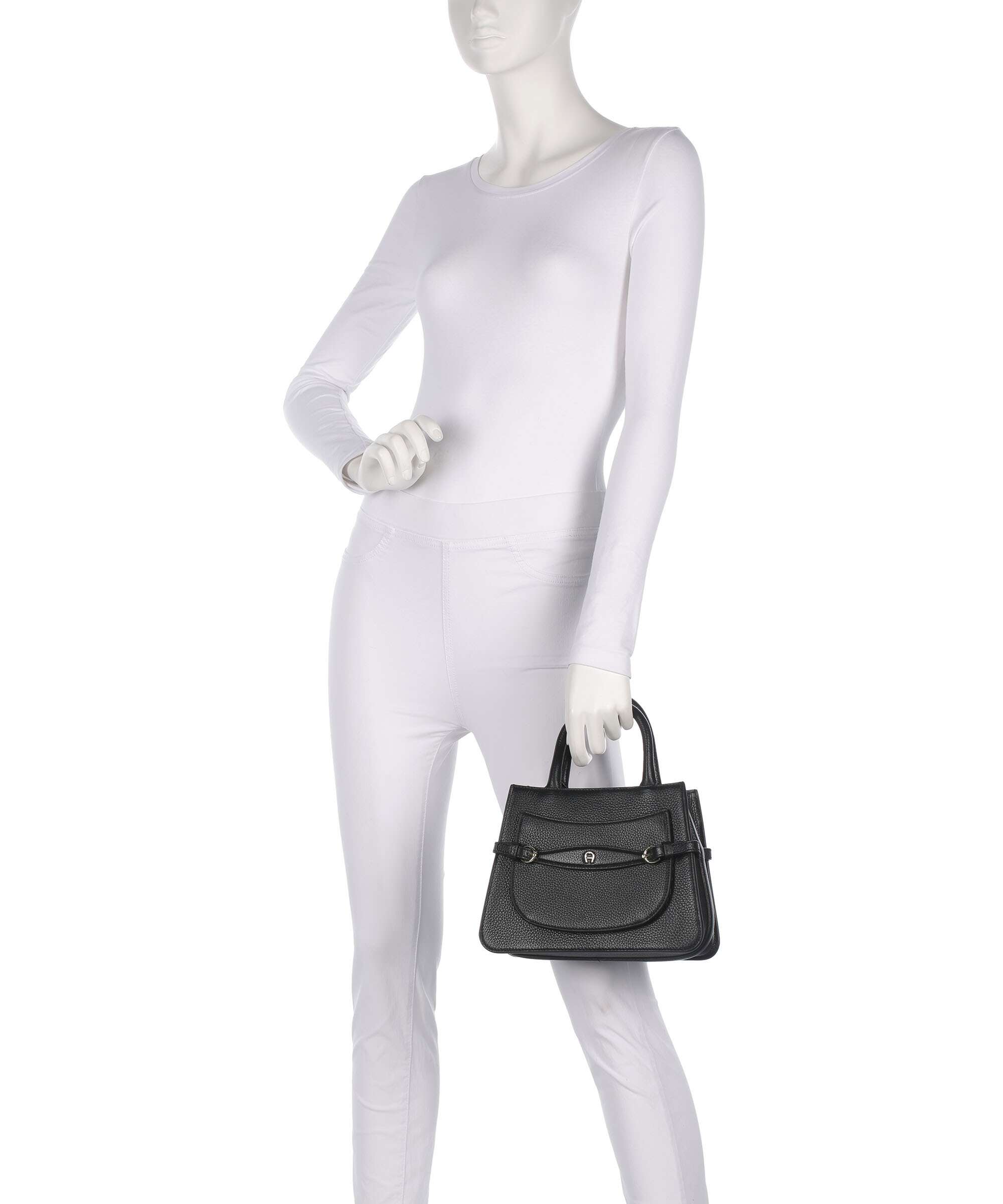 Aigner Cavallo M Handbag black