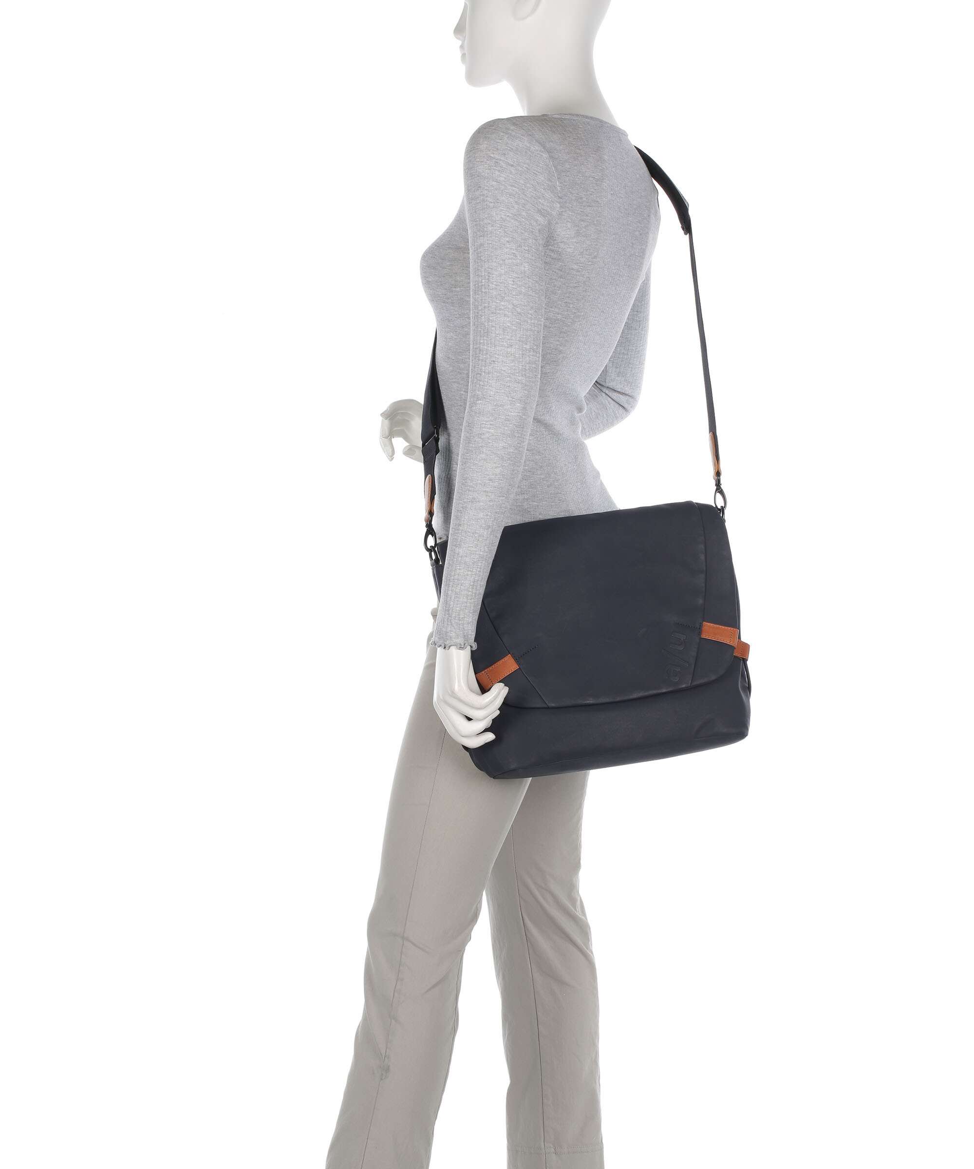 Aunts & Uncles Japan Matsumoto Briefcase night blue