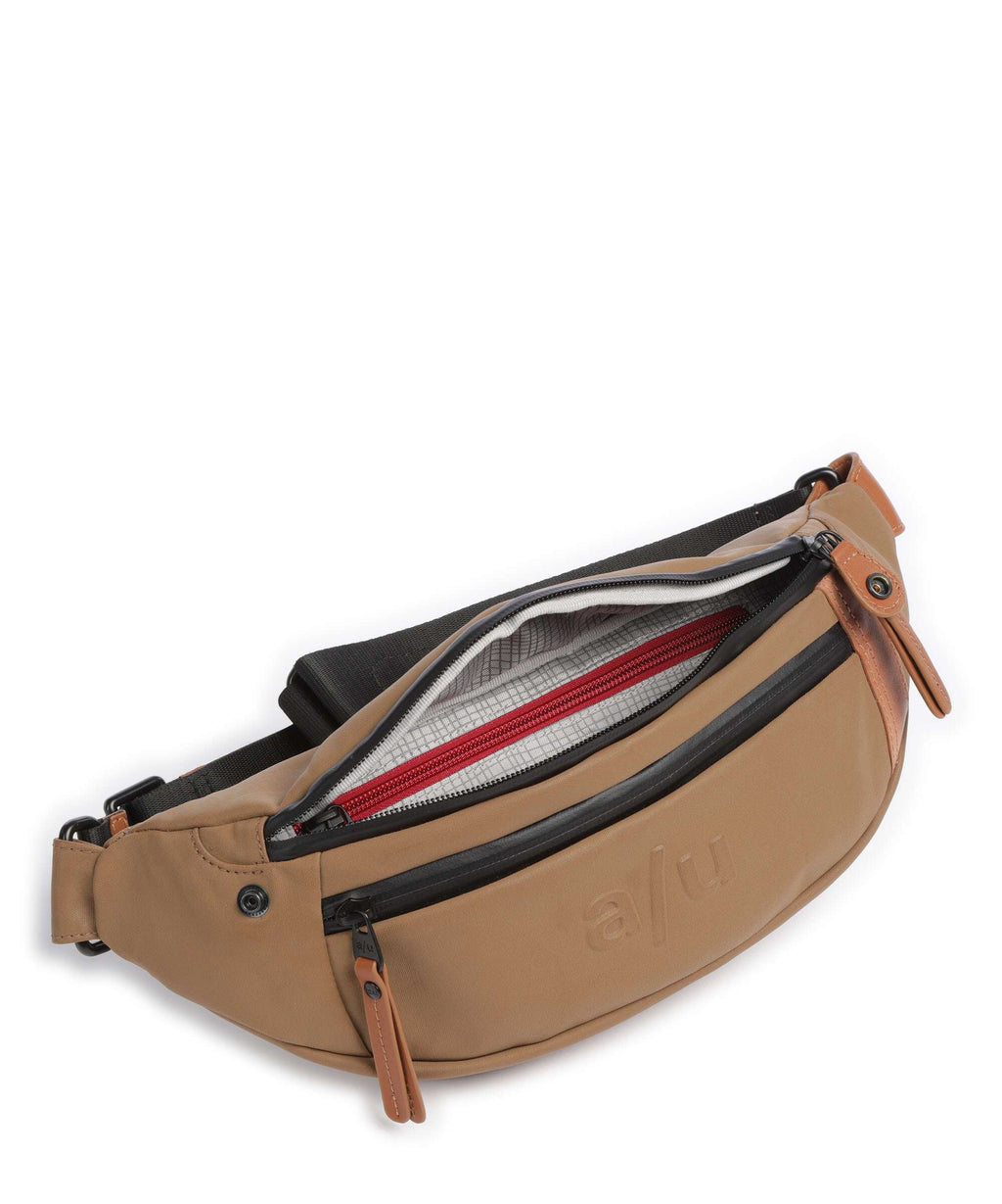 Aunts & Uncles Japan Ichikawa Fanny pack tapir