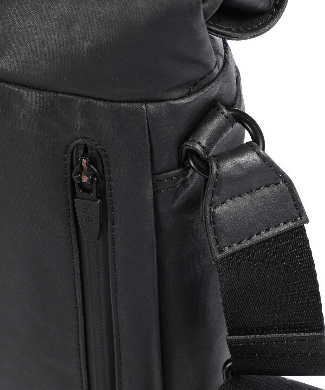 Aunts & Uncles Japan Yodo Crossbody bag black