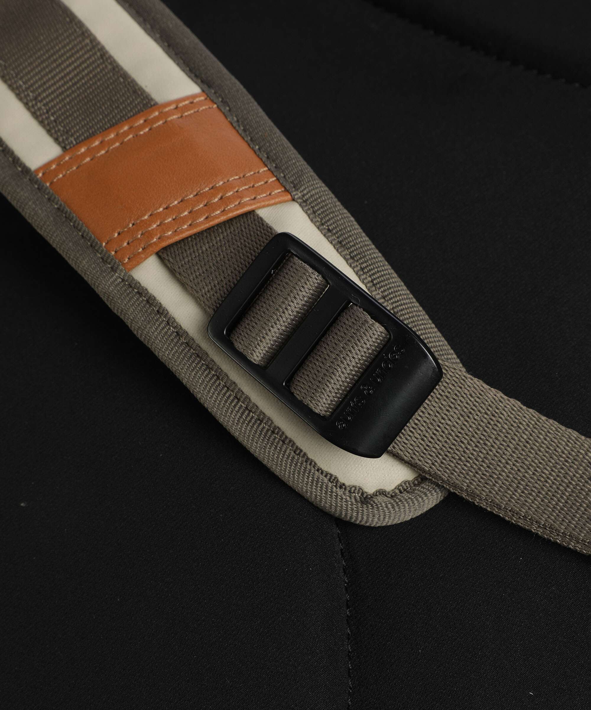 Aunts & Uncles Japan Kitakami Backpack dust