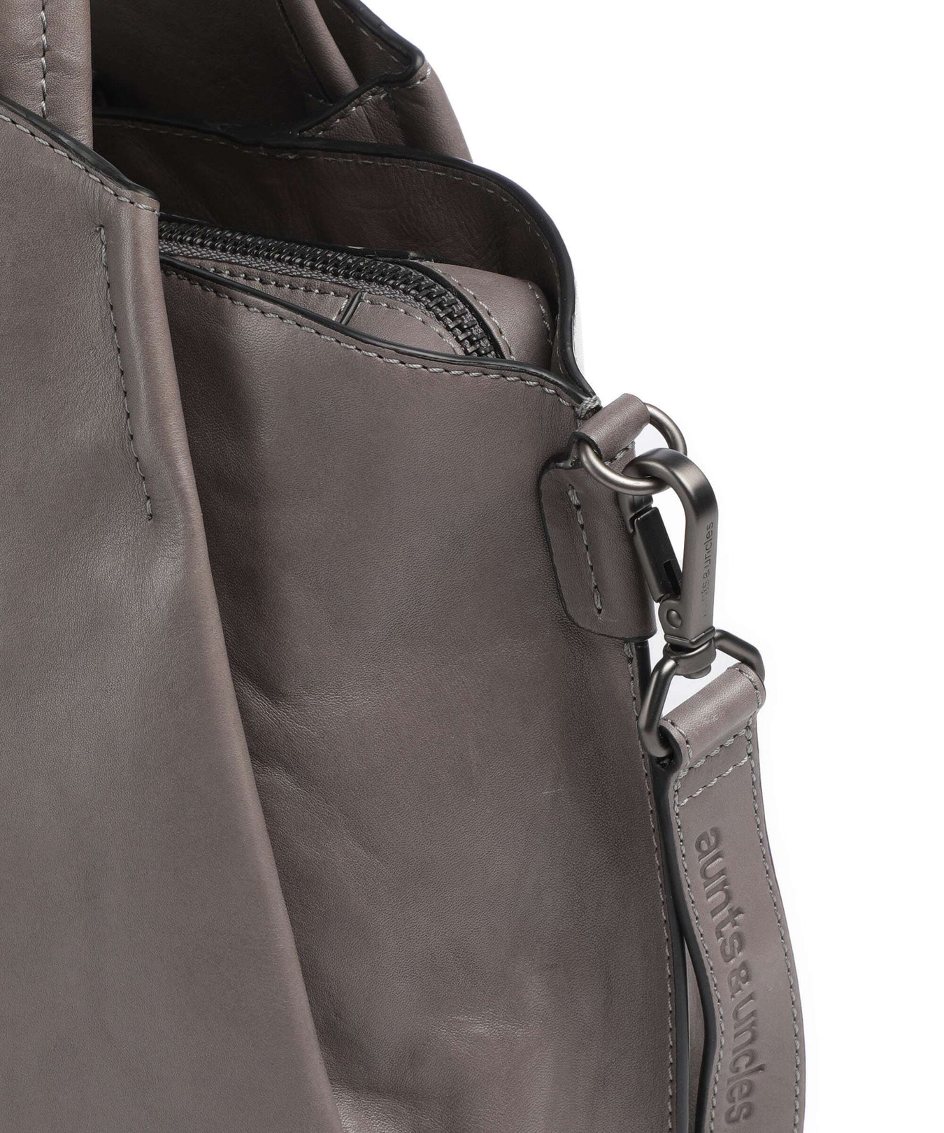 Aunts & Uncles Grandma's Luxury Club Mrs. Chiffon Pie Handbag oyster grey