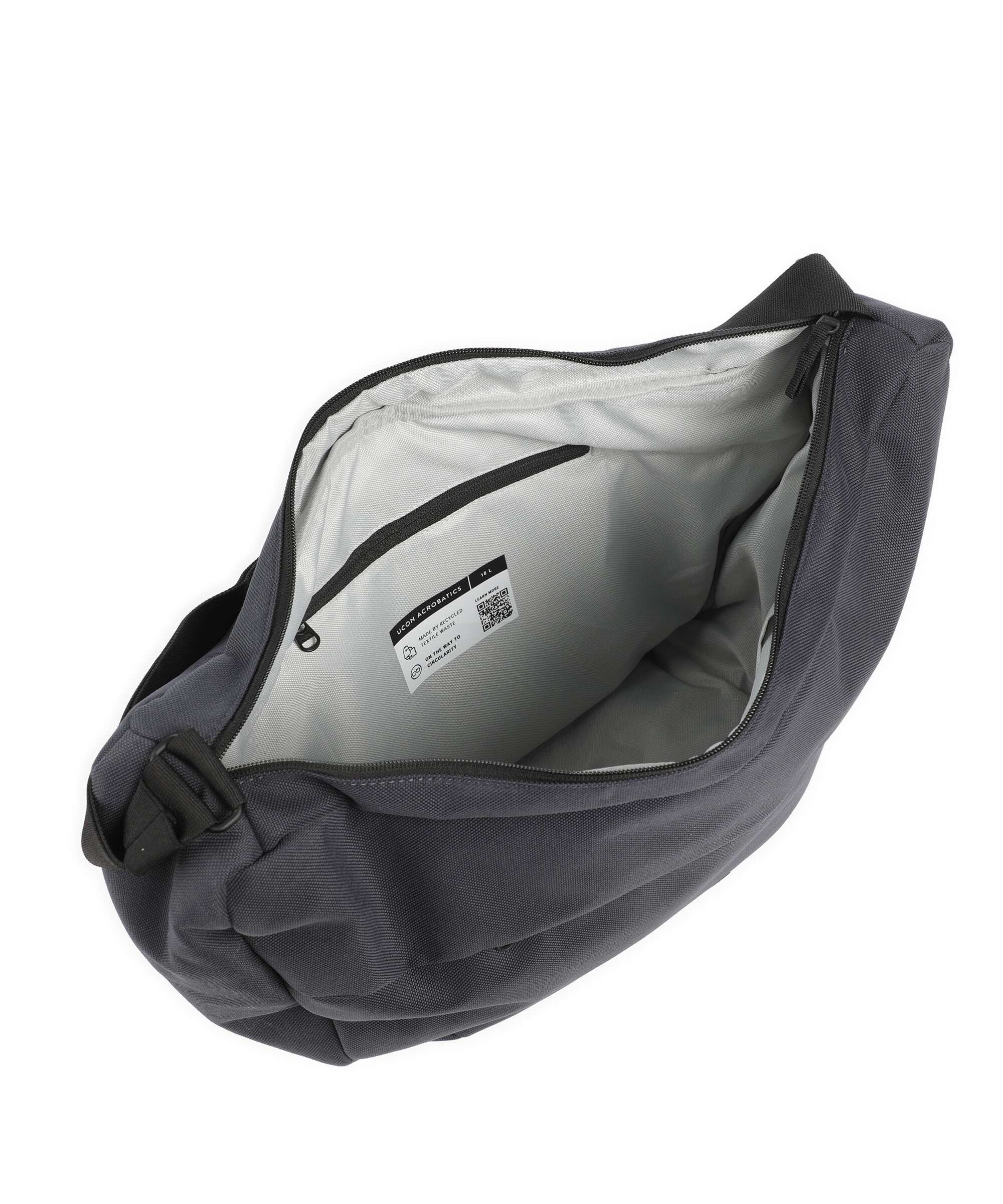 Ucon Acrobatics Original Adam Medium Weekend bag dark navy