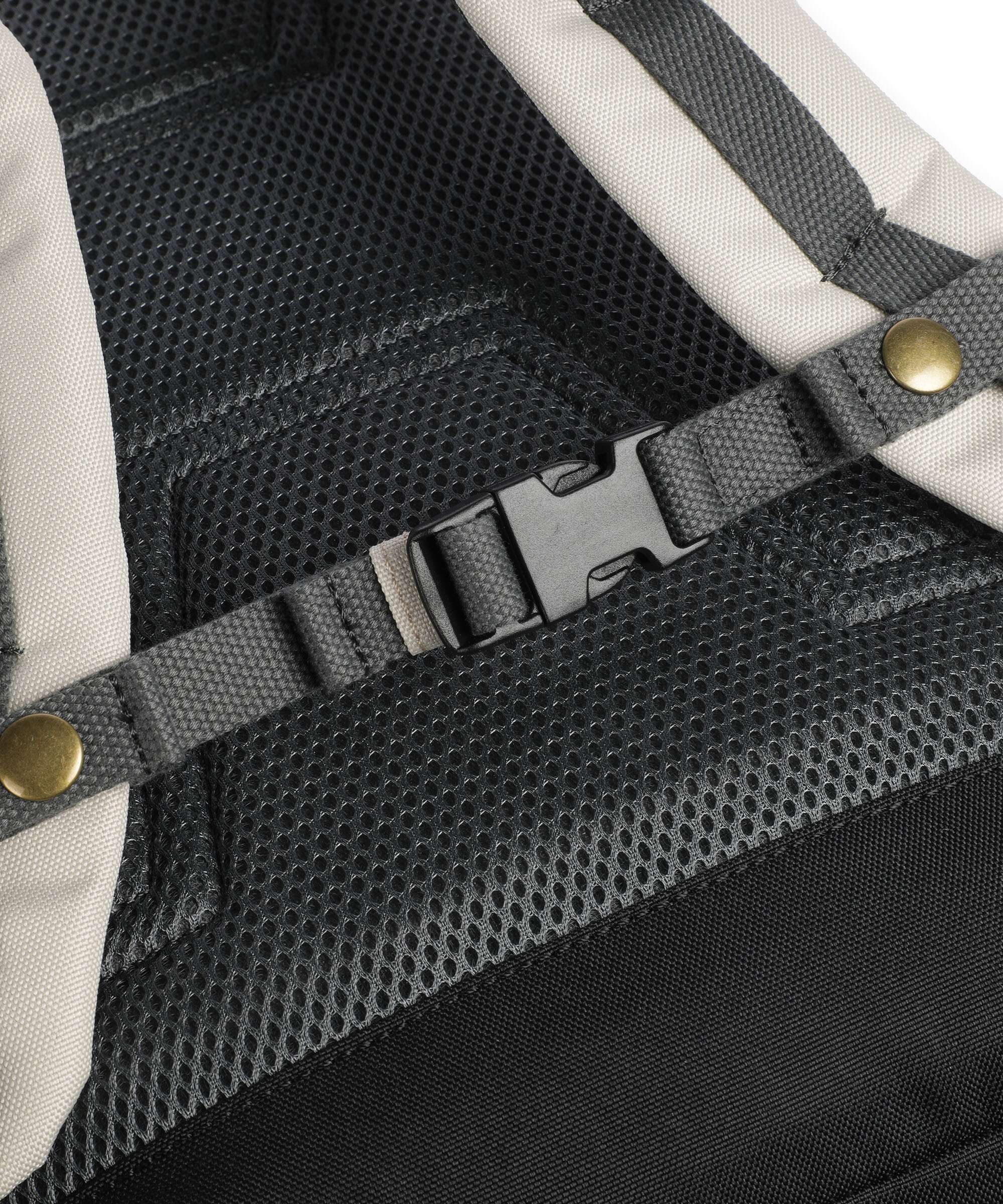 Doughnut Reborn Paratrooper Backpack stone/wine