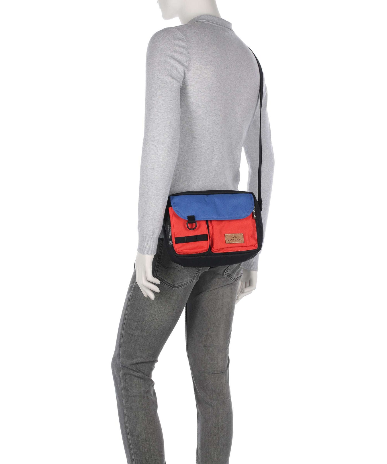 Doughnut Reborn Mission Lite Crossbody bag black/grapefruit