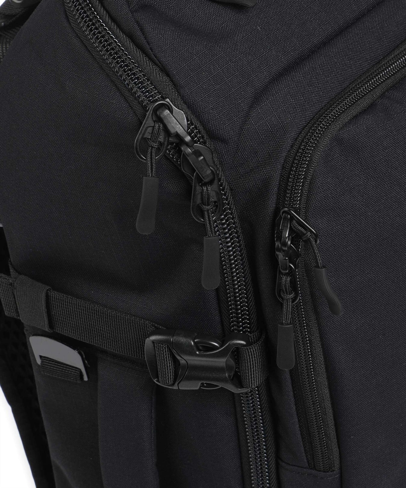 Cabin Zero ADV Pro 32 Travel backpack absolute black