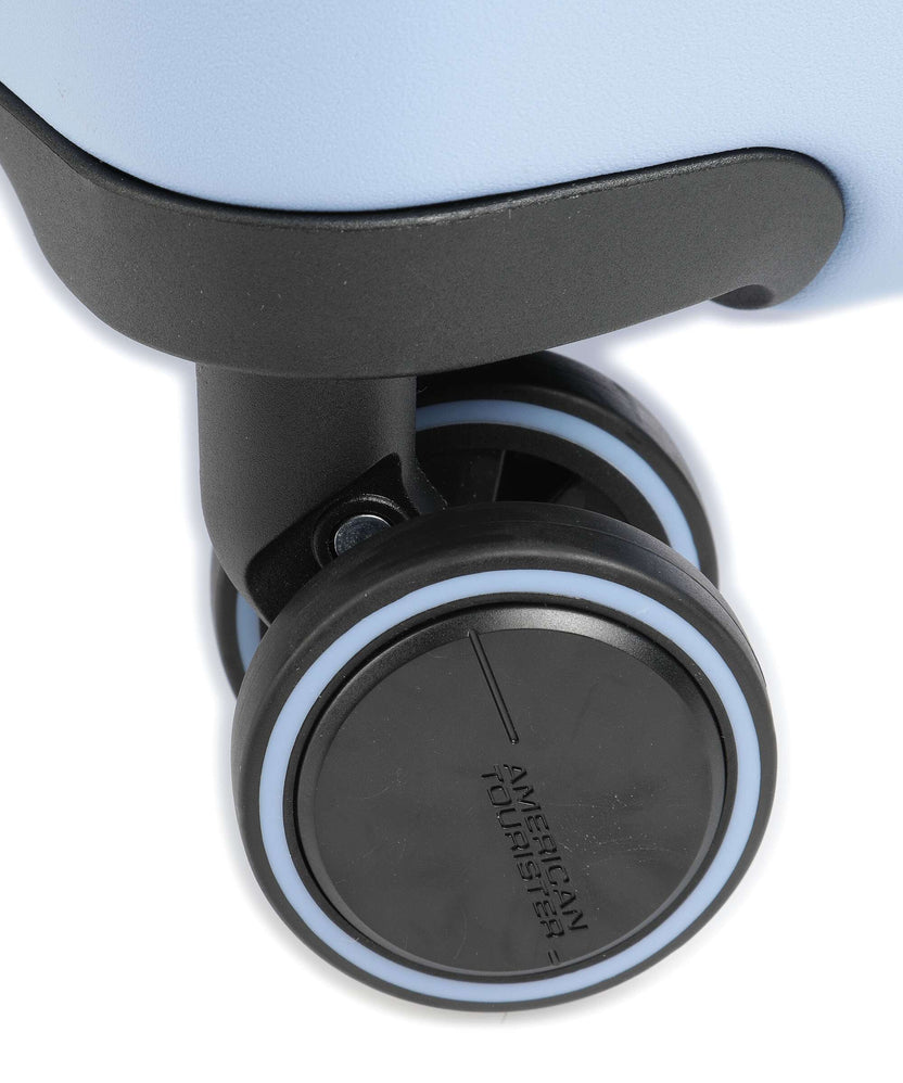 American Tourister Novastream Spinner (4 wheels) pastel blue