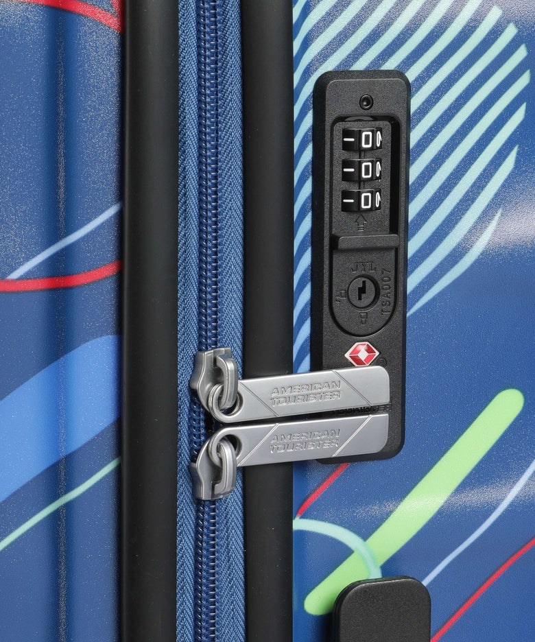 American Tourister Wavebreaker Disney Spinner (4 wheels) mickey future pop