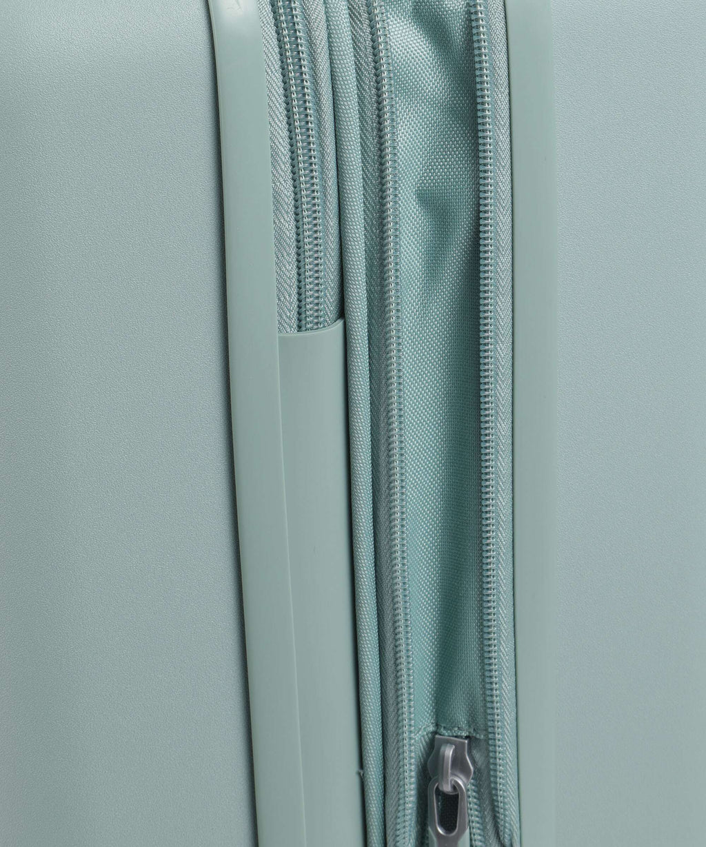 American Tourister Dynabelt Spinner (4 wheels) misty green