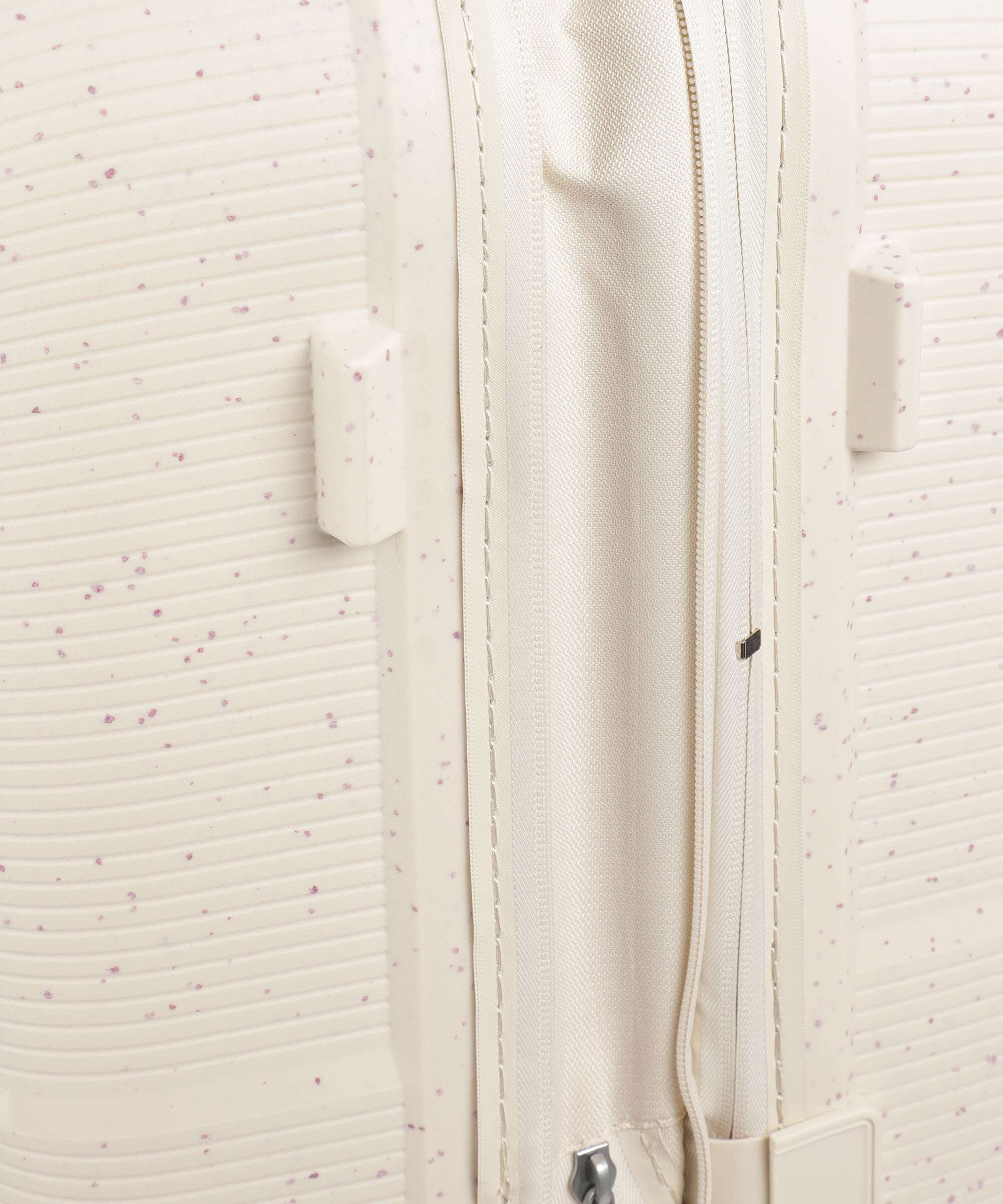 American Tourister Starvibe Spinner (4 wheels) cream speckles
