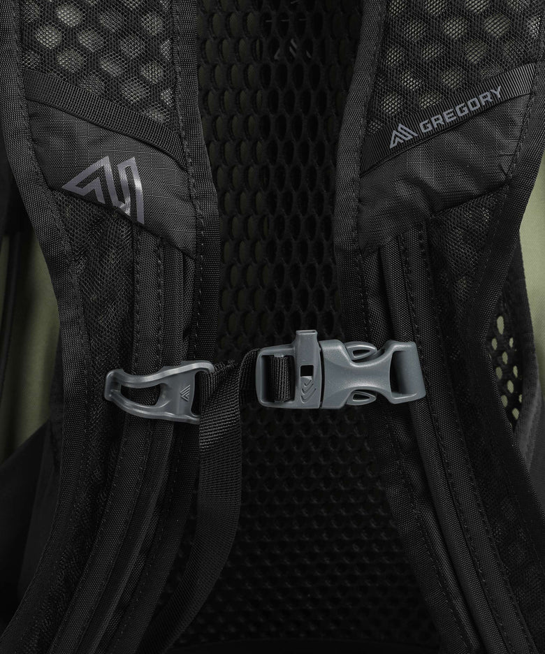 Gregory Arrio 22 RC Hiking backpack shadow pine black