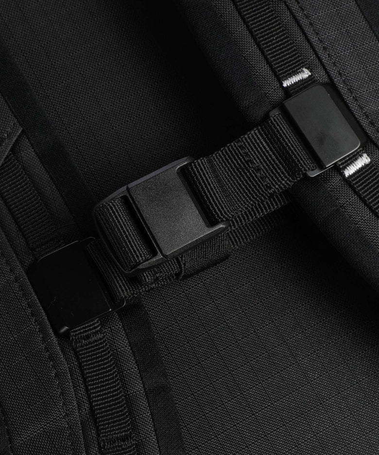 Db Essential 32L Backpack black out