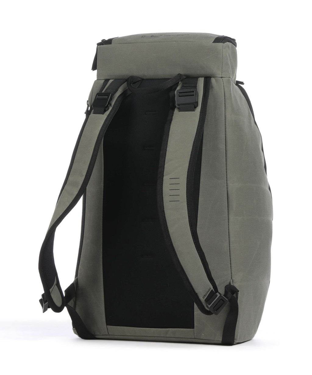 Db Hugger 25 Backpack forest green