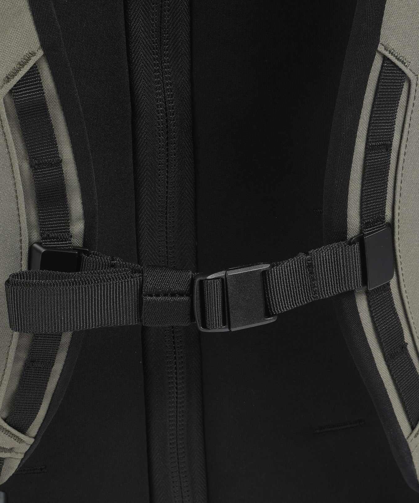 Db Roamer 50 Travel backpack forest green