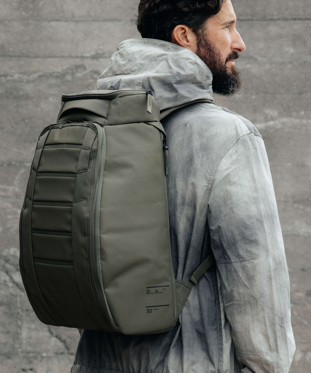 Db Hugger 25 Backpack agate green