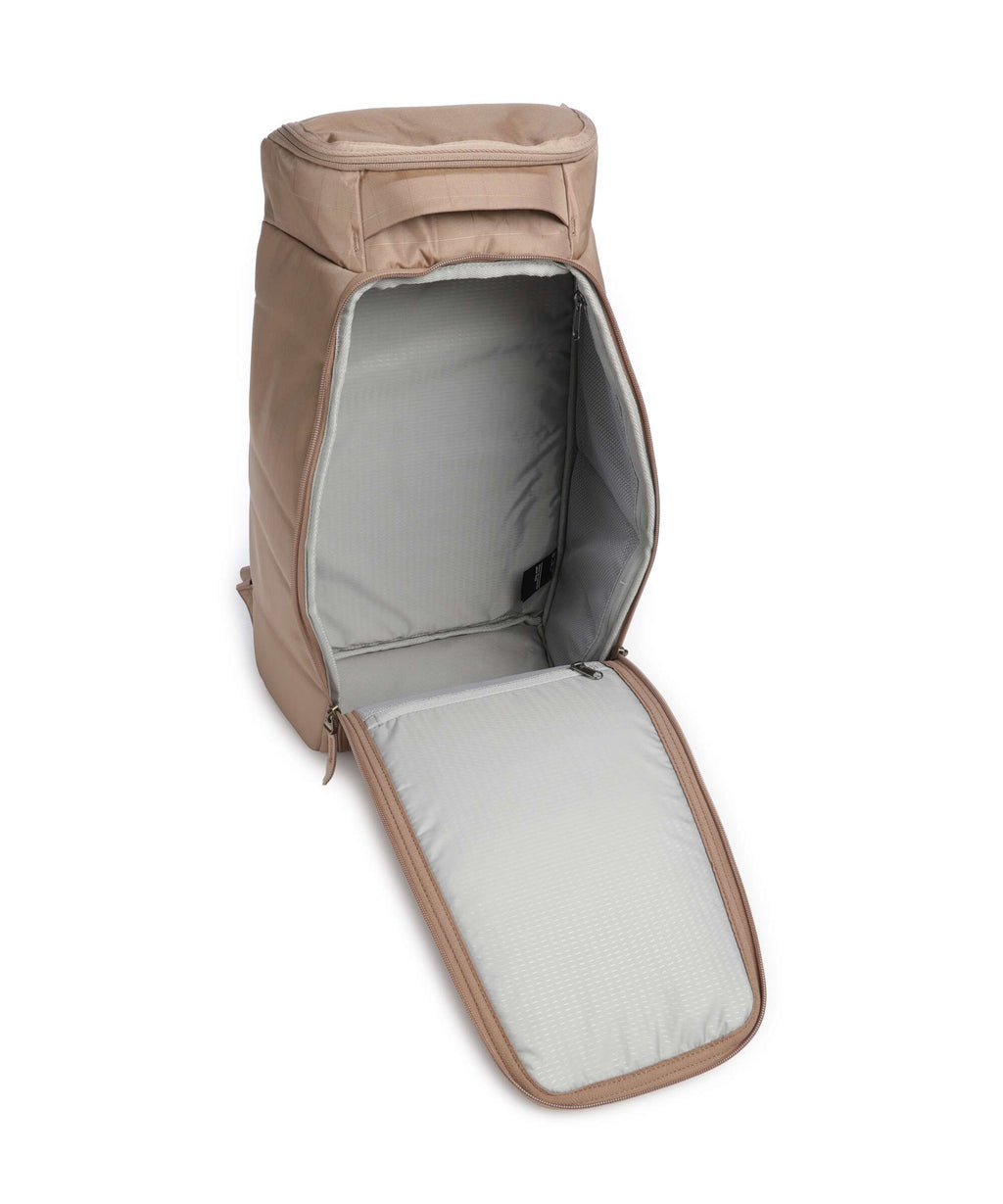 Db Hugger 25 Backpack affogato brown