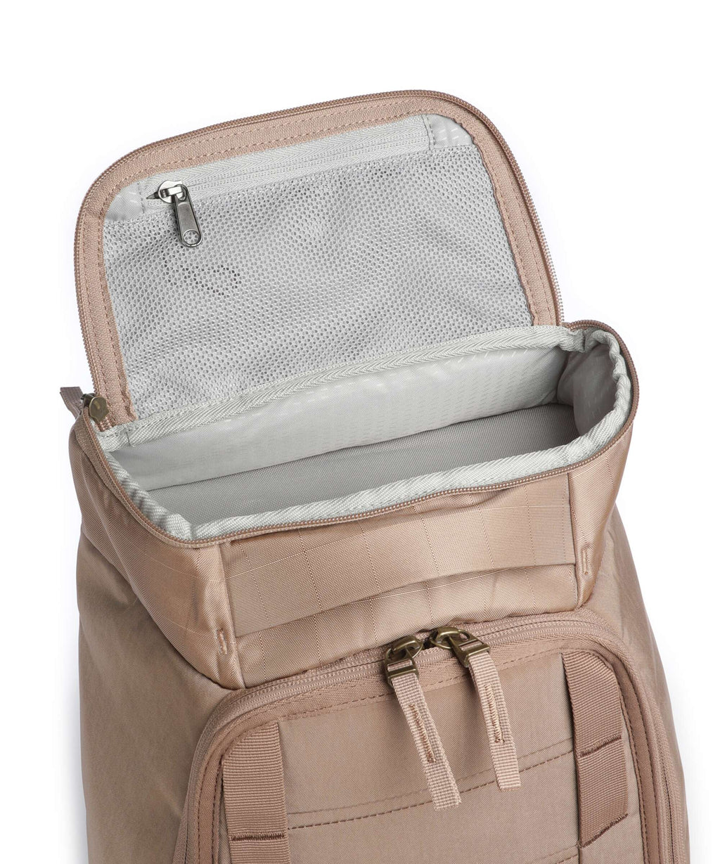 Db Hugger 30 Backpack affogato brown
