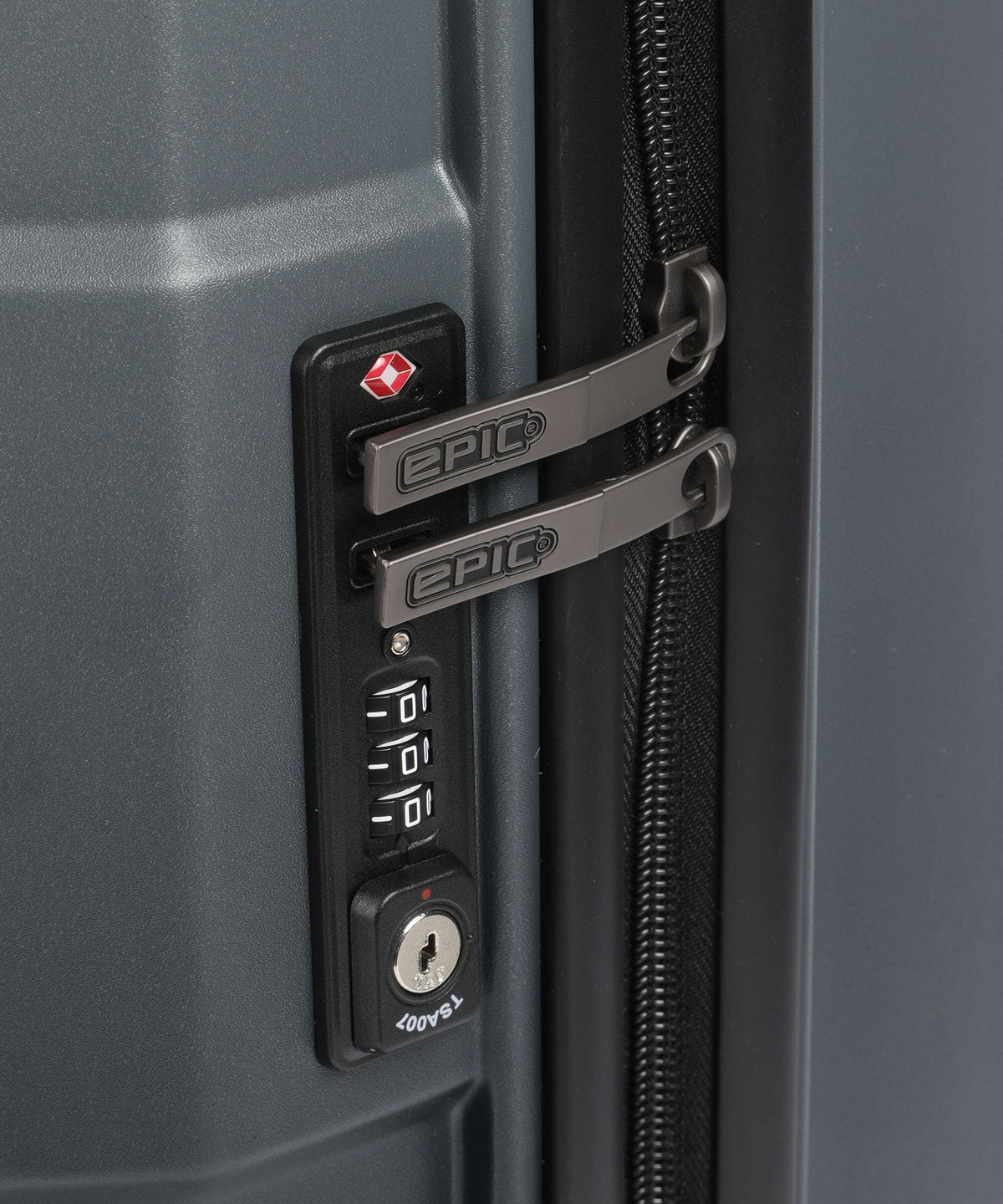 Epic Crate Wildlife Spinner (4 wheels) decending black