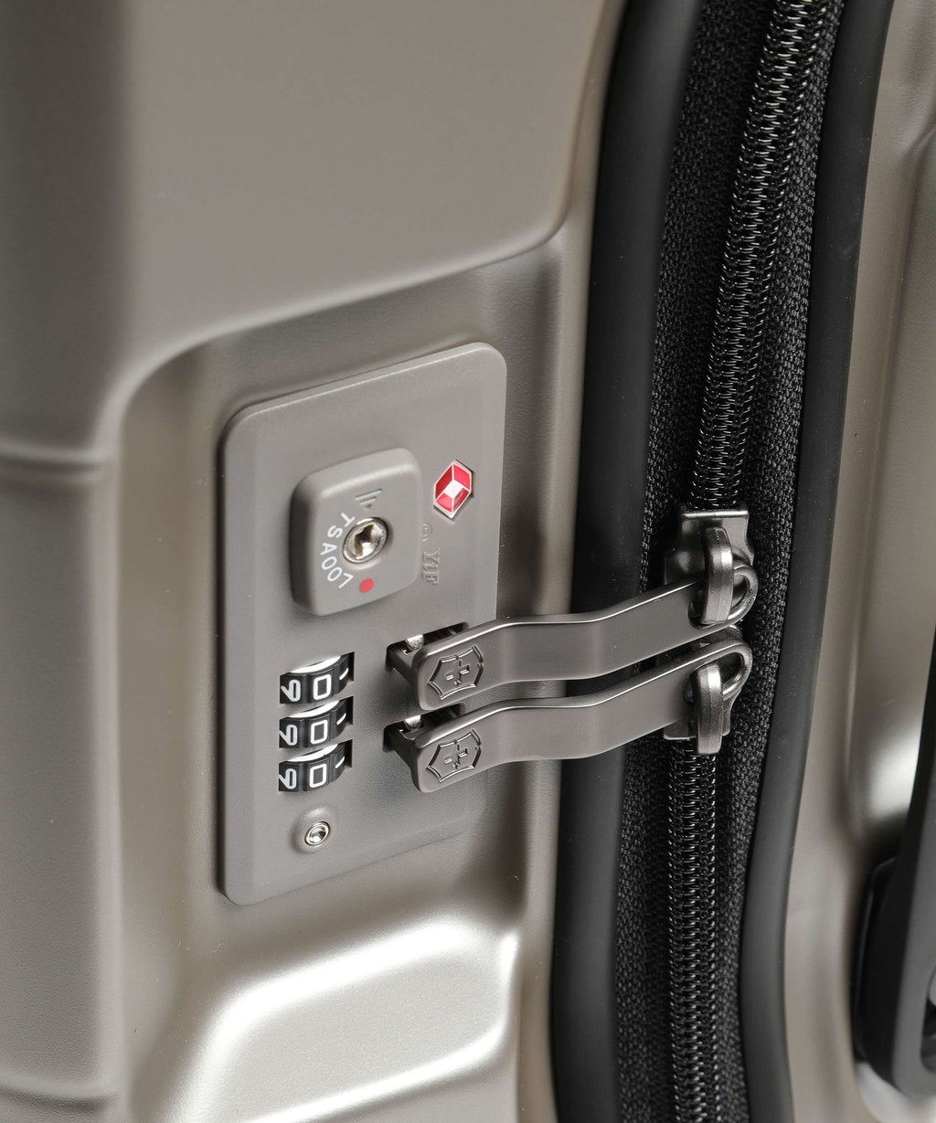 Victorinox Lexicon Spinner (4 wheels) silver