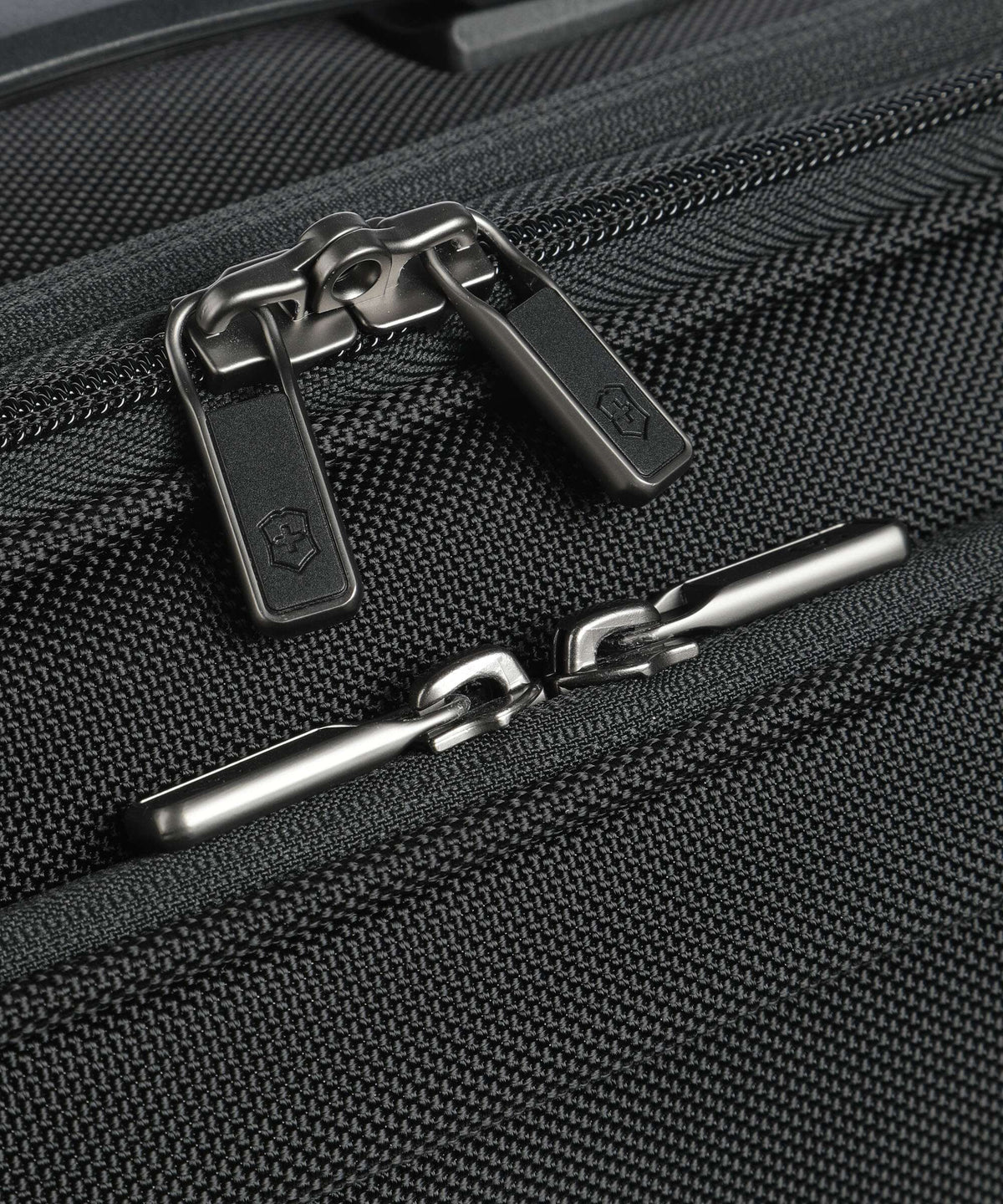 Victorinox Werks Traveler 6.0 Spinner (4 wheels) black