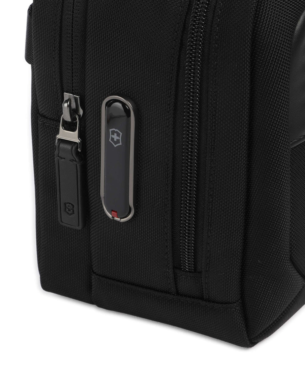 Victorinox Mythic Toiletry bag black