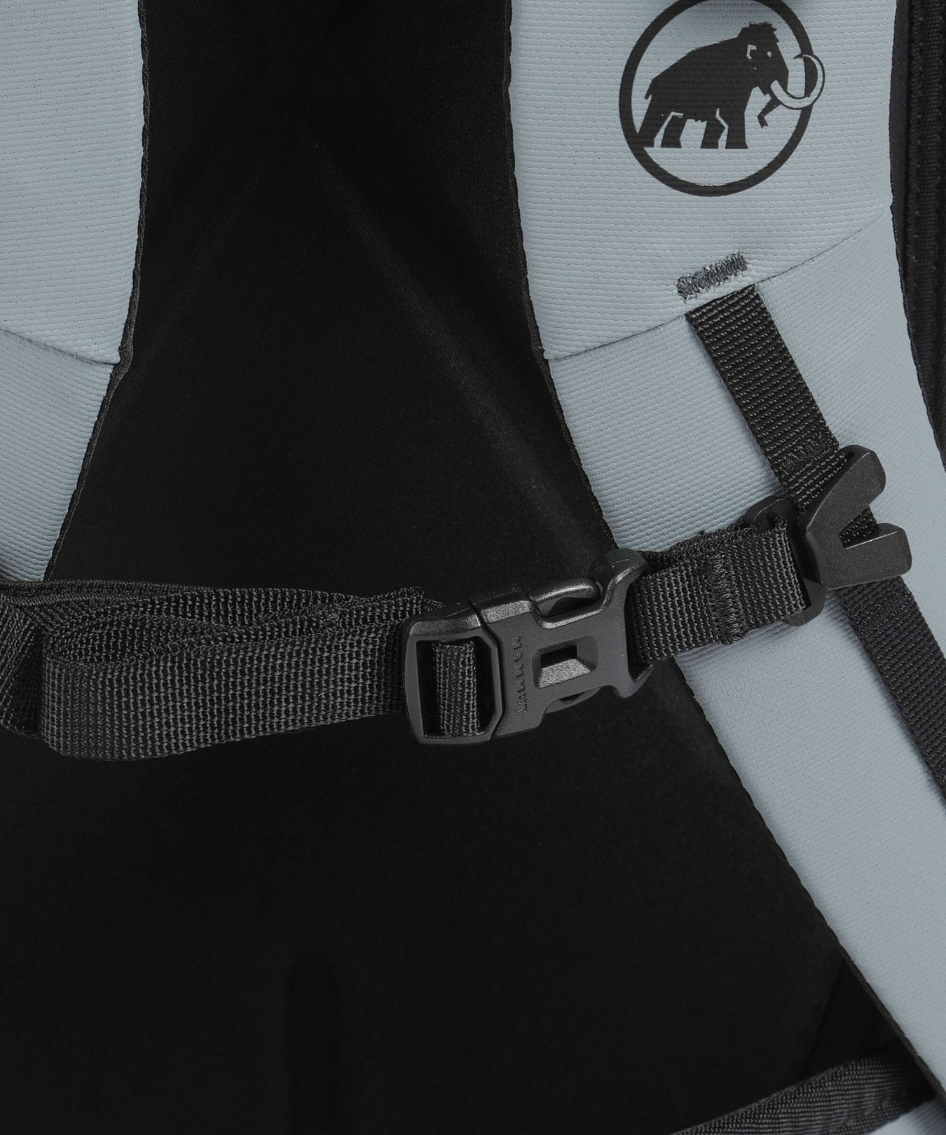 Mammut Neon 45 Women Hiking backpack strata black