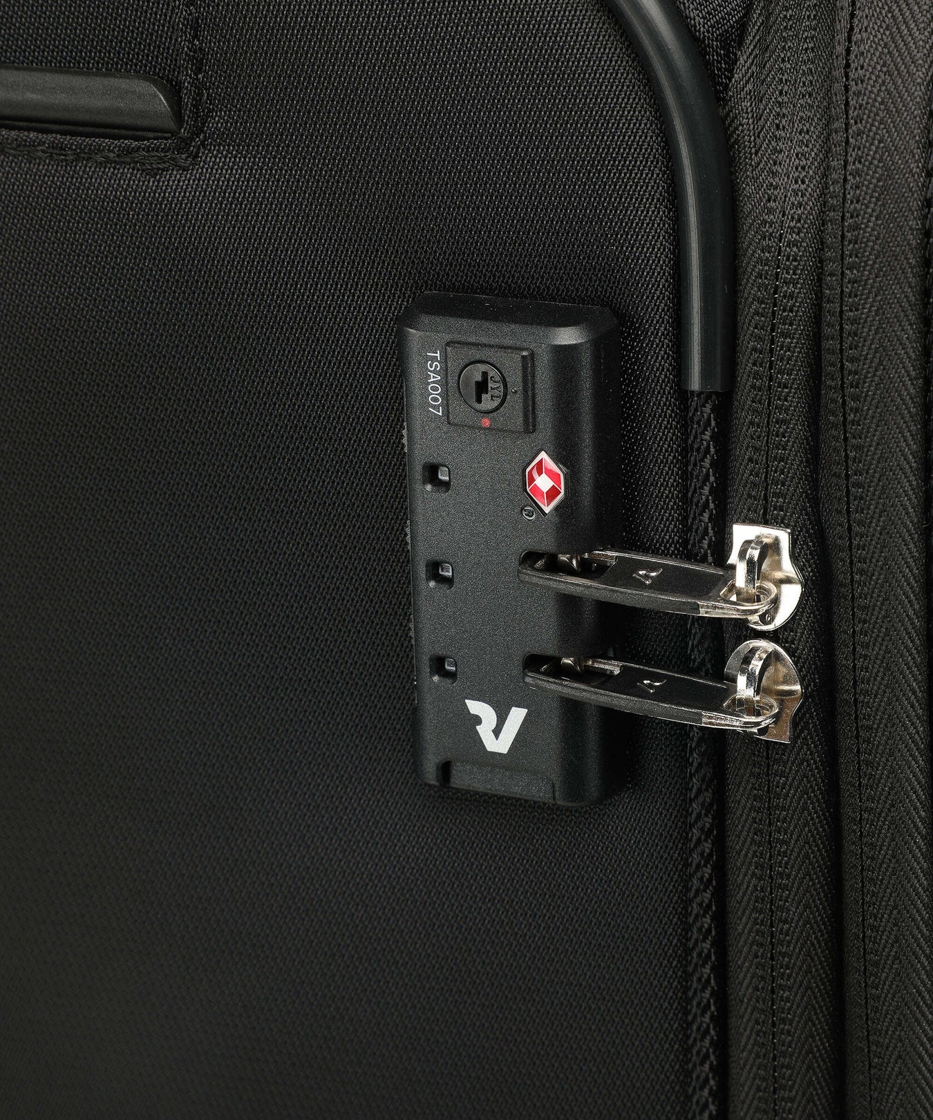 Roncato Joy Spinner (4 wheels) nero