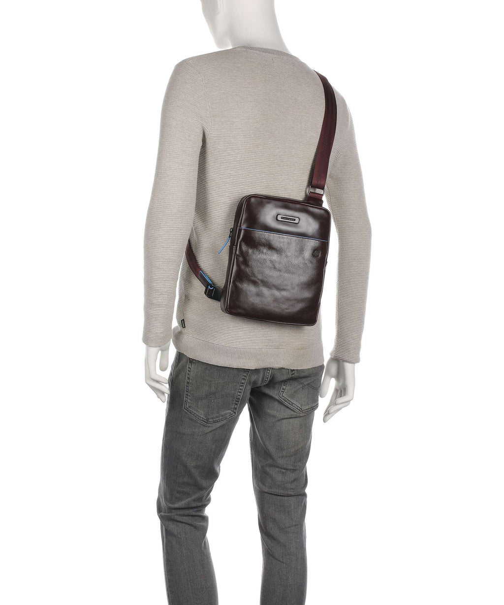 Piquadro Blue Square Revamp Crossbody bag mahogany