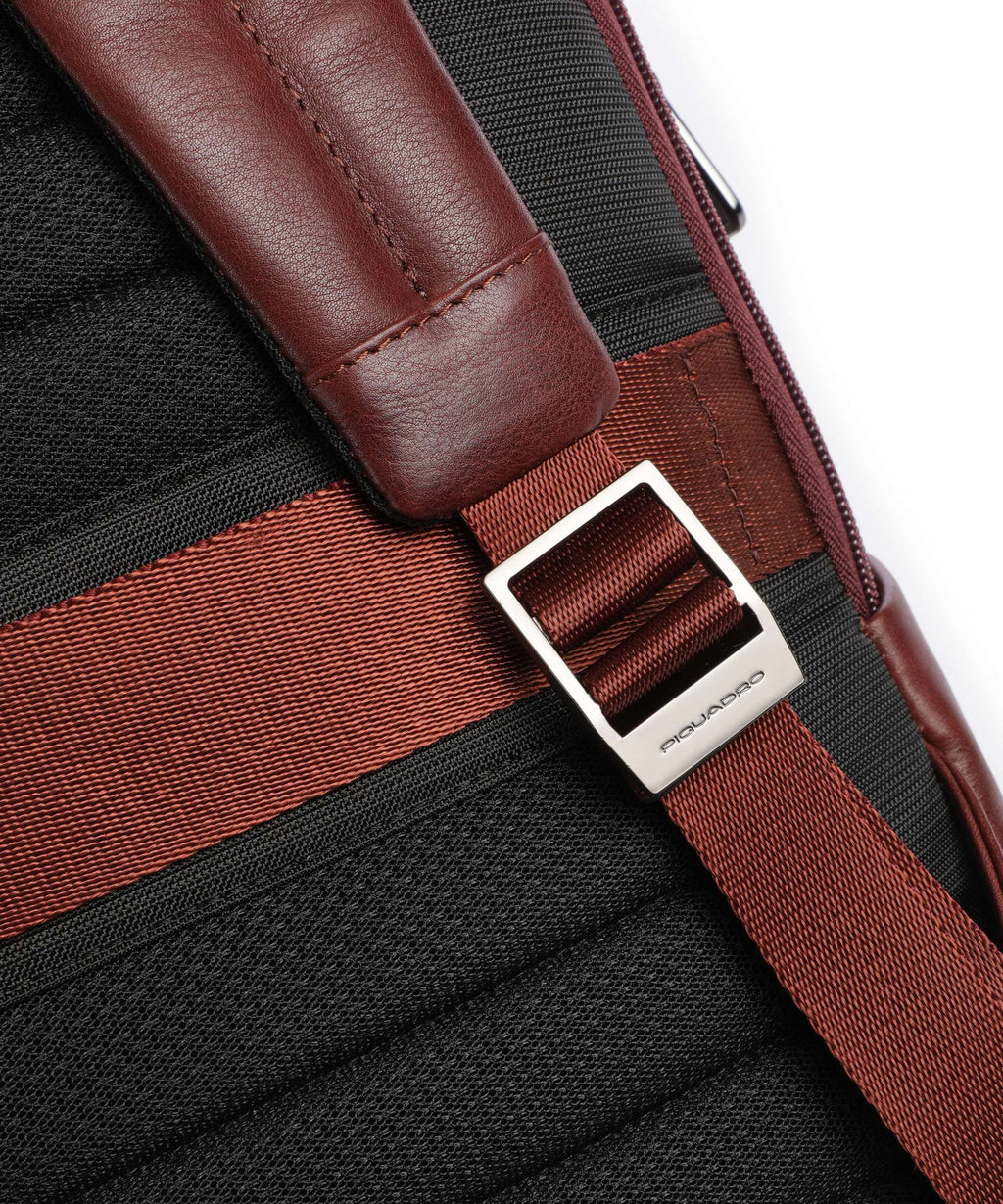 Piquadro W136 Backpack marrone