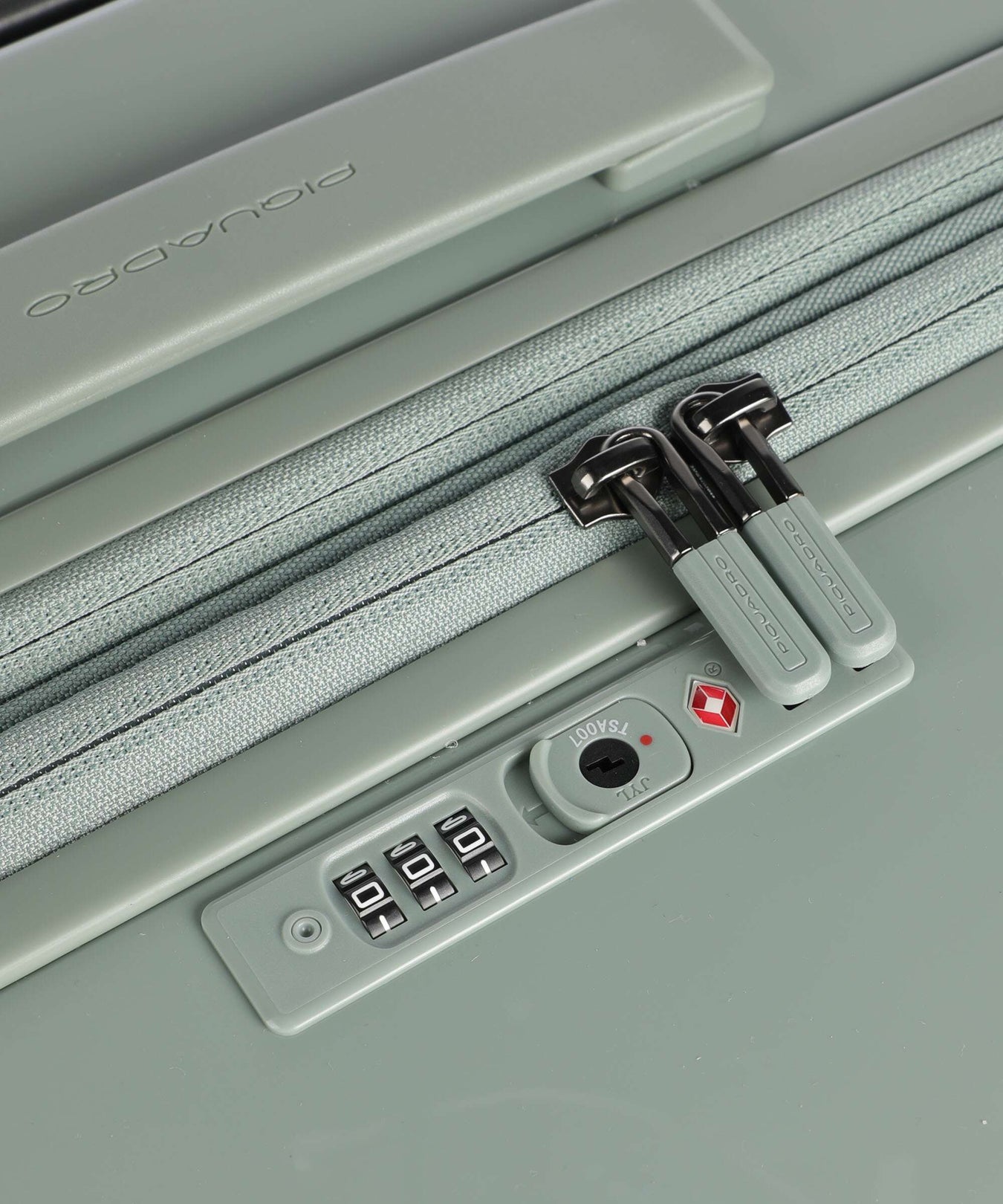 Piquadro PQ Light M Spinner (4 wheels) green