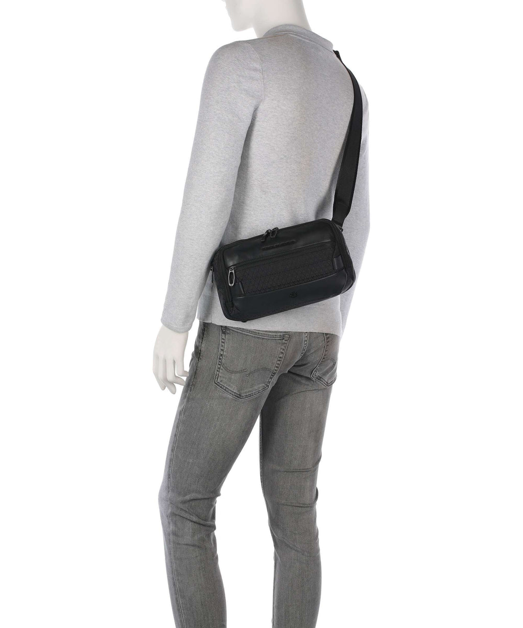 Piquadro W139 Crossbody bag nero