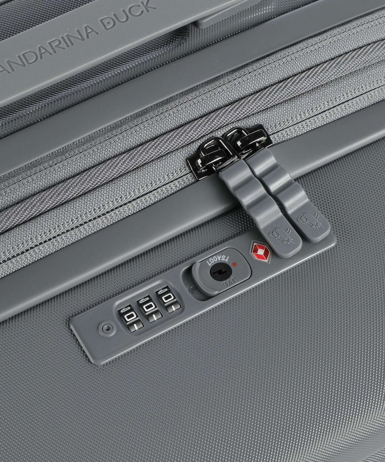 Mandarina Duck Flyduck Spinner (4 wheels) smoked pearl