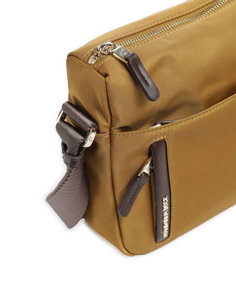 Mandarina Duck Hunter Crossbody bag oil