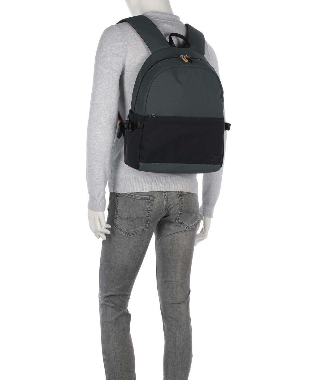 Mandarina Duck Y-Lite Backpack pine green
