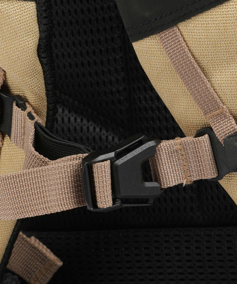 Eagle Creek Gear Warrior Convertible Carry On Trolley (2 wheels) sand dune