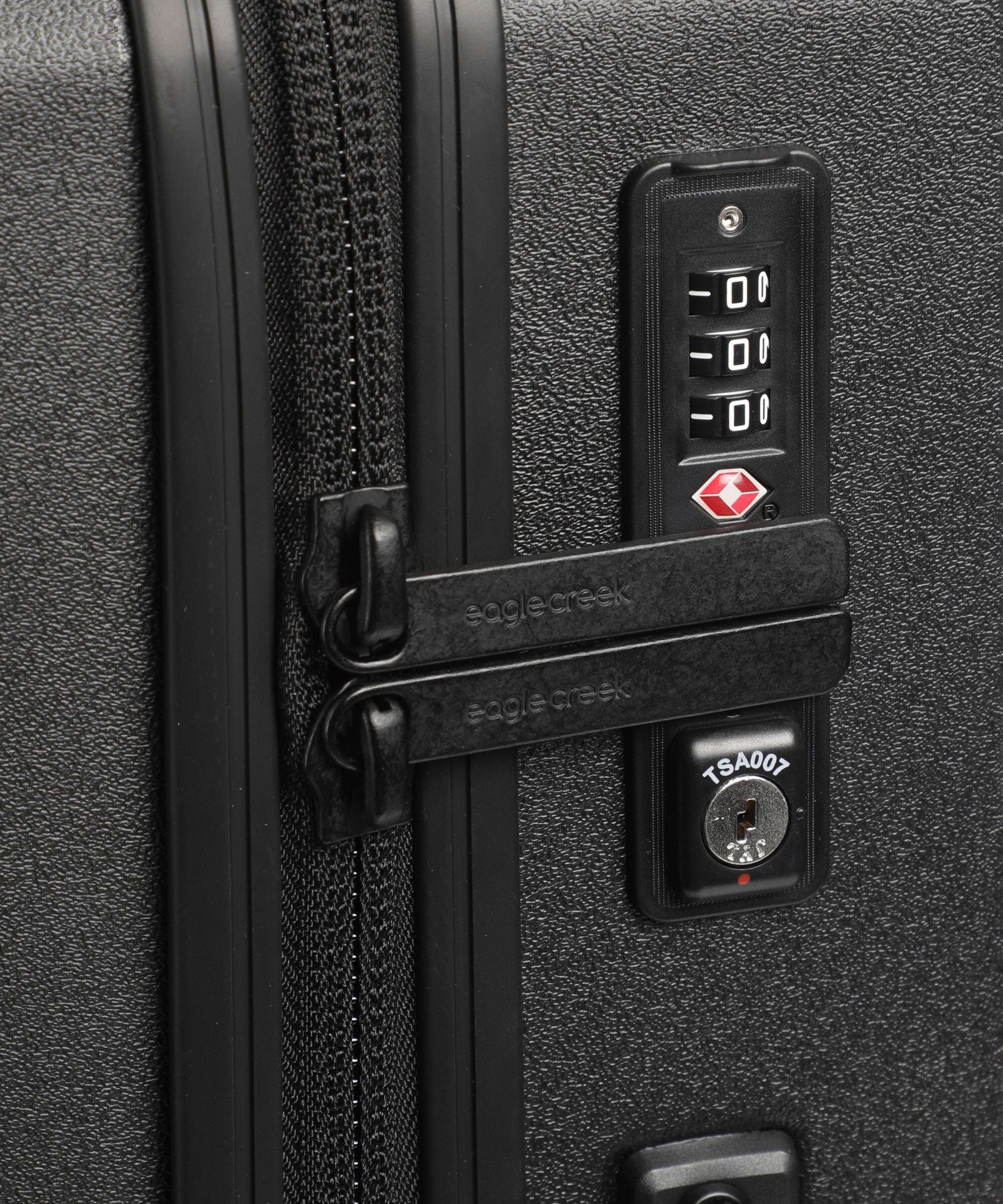 Eagle Creek Tarmac Spinner (4 wheels) black