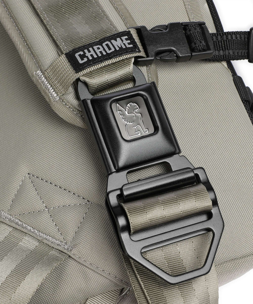 Chrome Kadet Fanny pack sage