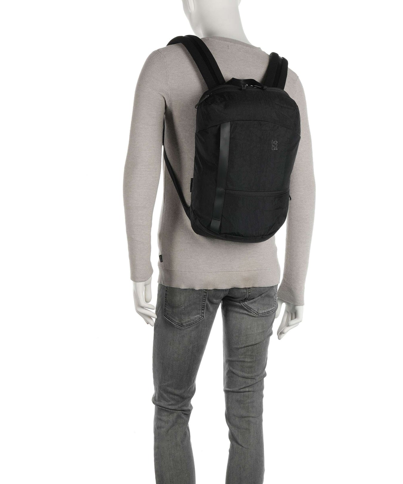 Chrome District Collection Camden 16L Backpack black