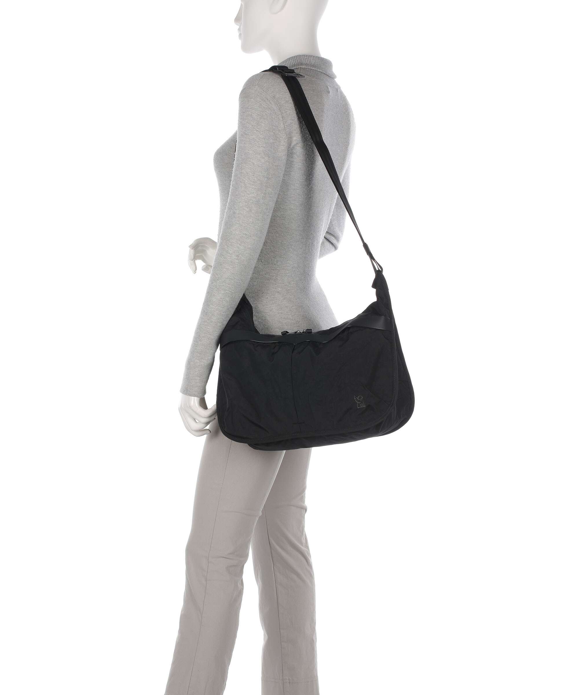 Chrome District Collection Yoyogi 14 Shoulder bag black