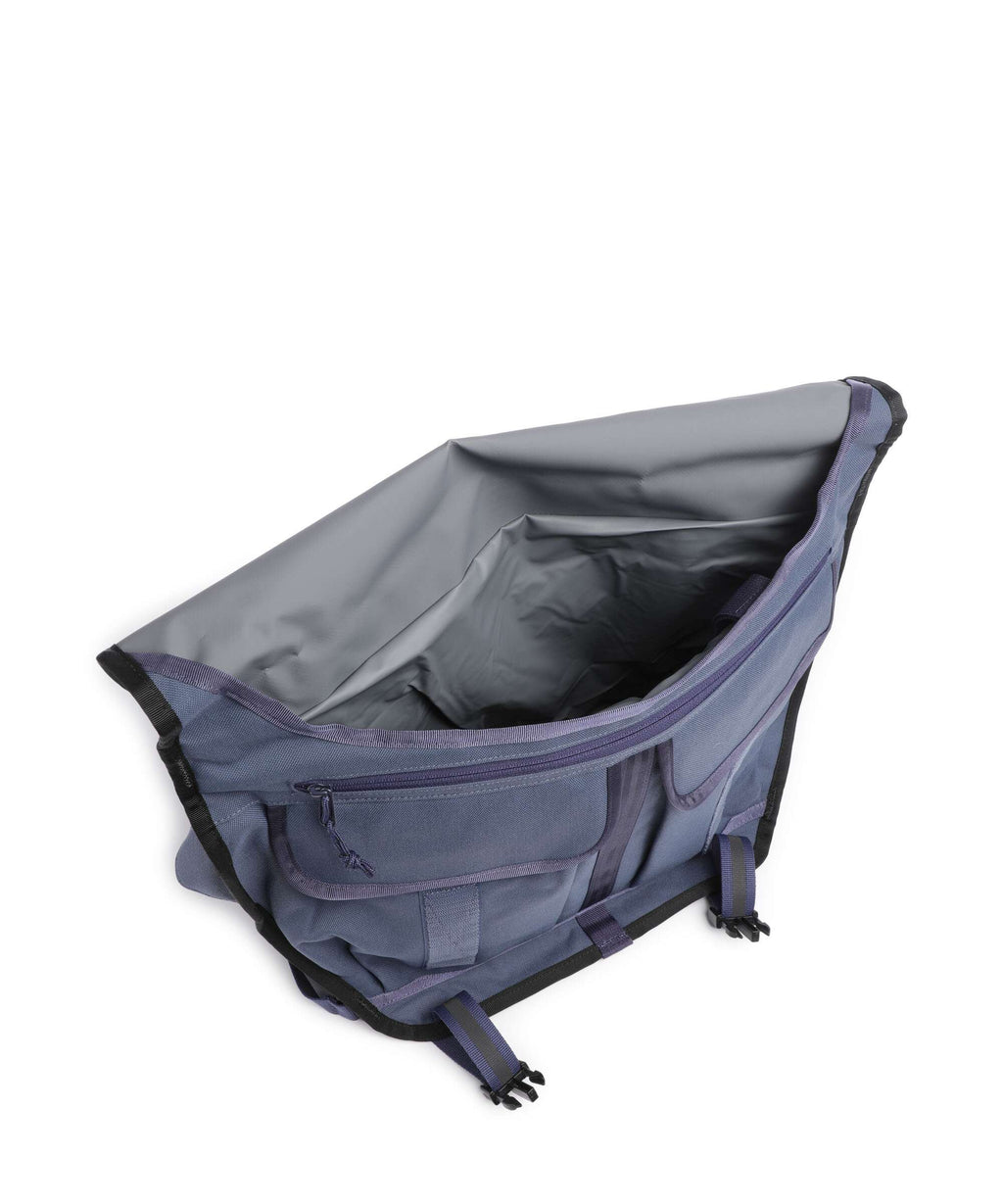 Chrome Citizen 15L Messenger bag indigo