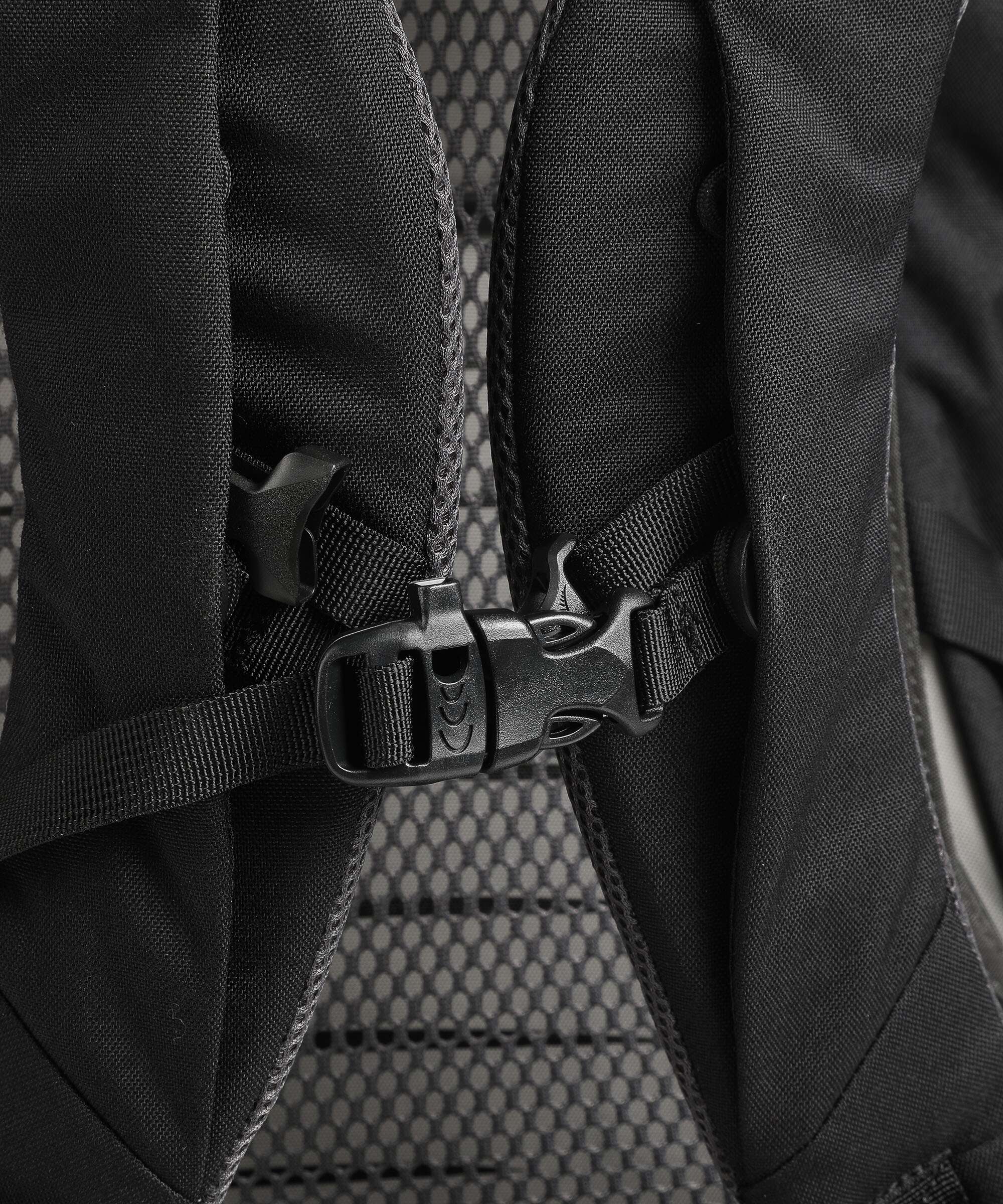 Osprey Farpoint Trek 75 Trekking backpack black